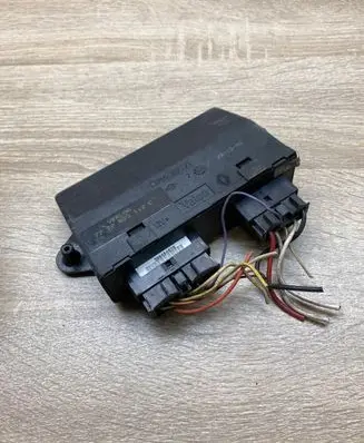 Renault Laguna I Comfort/convenience module 7700823112C
