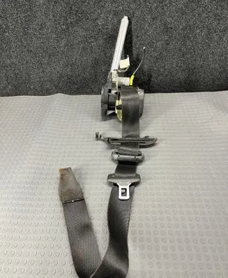 Mercedes-Benz CLK A208 C208 Front seatbelt 566062908 A2085408108 2085408108
