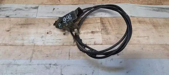 Hyundai Santa Fe Engine bonnet (hood) release handle