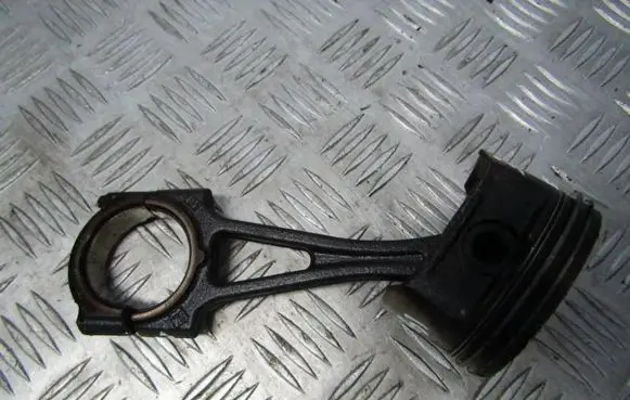 Opel Corsa B Piston with connecting rod