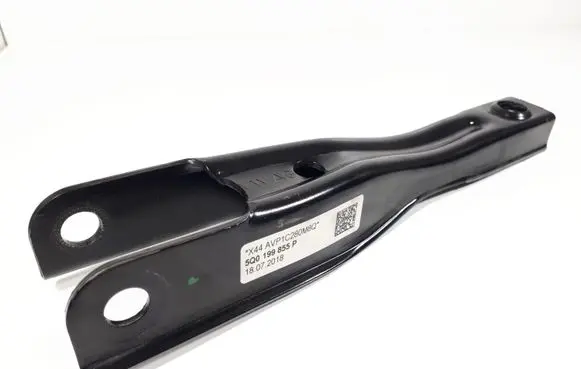 Volkswagen Tiguan Engine mounting bracket 5Q0199855P