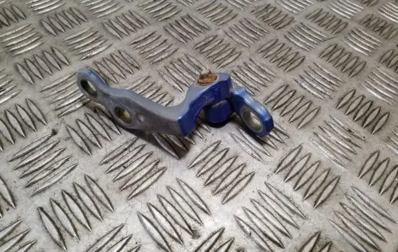 Ford Kuga I Front door upper hinge 3M51R22801AH
