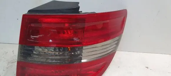 Mercedes-Benz B W245 Rear/tail lights A1698202664