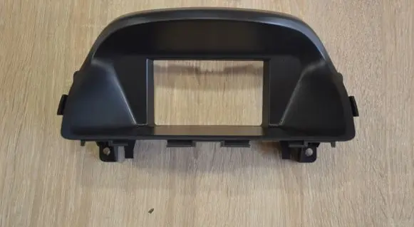 Radio/GPS head unit trim