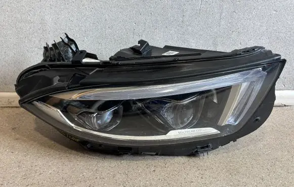 Mercedes-Benz CLS C257 Headlight/headlamp A2579062000