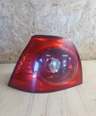 Volkswagen Golf V Rear/tail lights 1K6945095E 028490102A 00964111