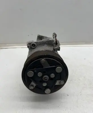 Renault Megane IV Air conditioning (A/C) compressor (pump) 926001268R 0600304004