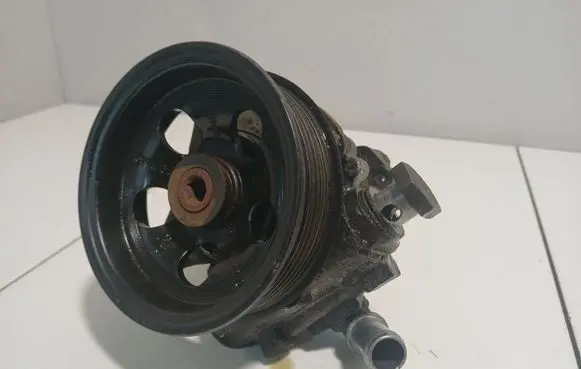Power steering pump