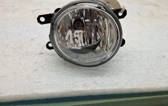 Toyota Yaris Front fog light 81220-0W040