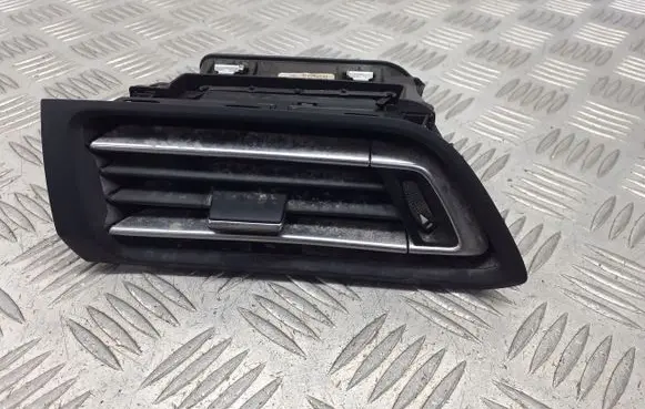 Peugeot 308 Dashboard air vent grill cover trim 96778765