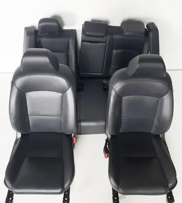 Suzuki Kizashi Seat set 