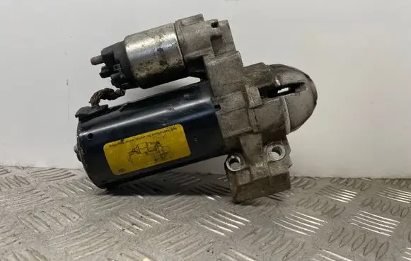 BMW 5 F10 F11 Starter motor 8506657 0001148010