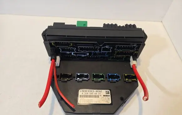 Mercedes-Benz C W204 SAM control unit A2045456401