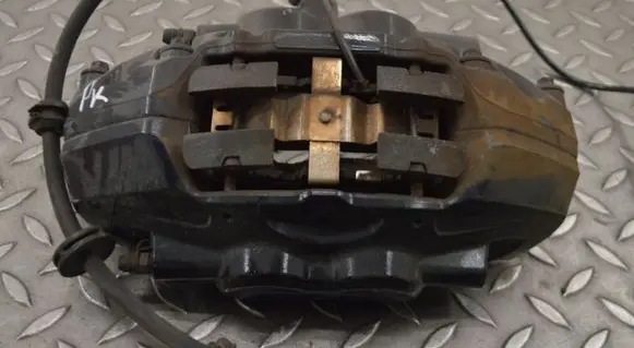 Front brake caliper