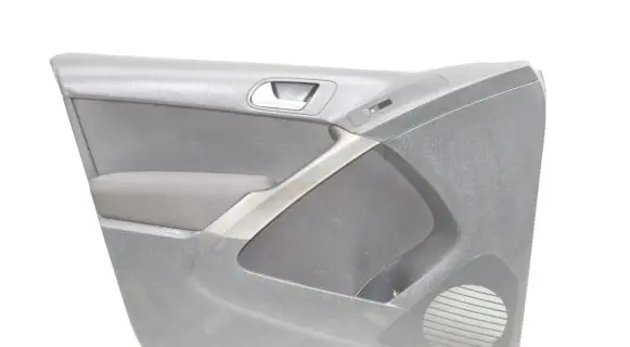 Volkswagen Tiguan Front door card panel trim 5N0867011