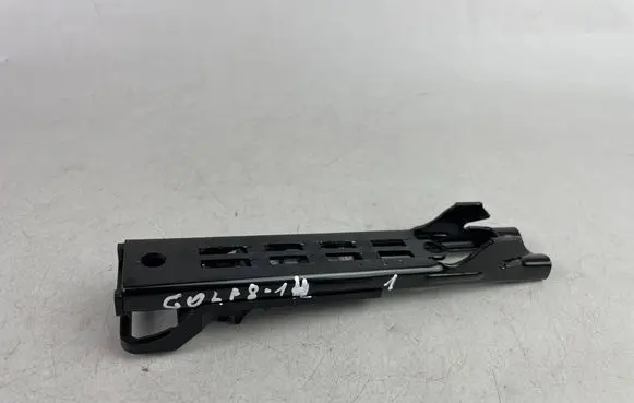 Volkswagen Golf VIII Seat belt height adjuster 565857819A