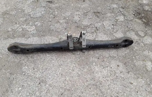Volkswagen Touareg I Gearbox mounting bracket 7L6399227C