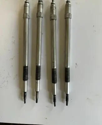 Nissan Patrol Y61 Glow plug 110652W204 110652W202 110652W212