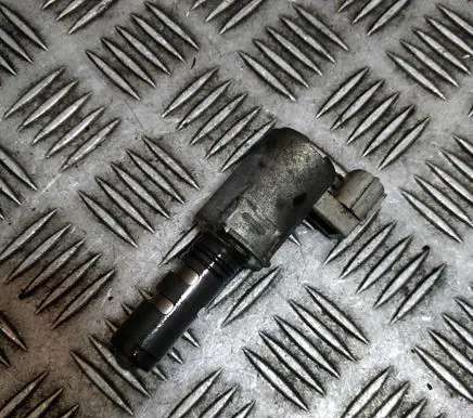 Ford Fiesta Camshaft vanos timing valve CN1G6L713BB