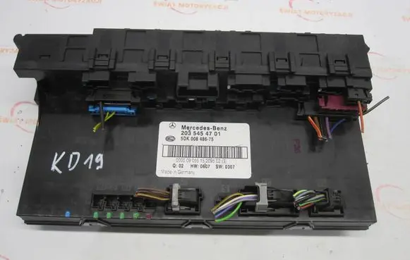 Mercedes-Benz C W203 Fuse box set 2035454701 5DK008486-75