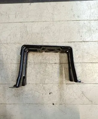 Battery bracket