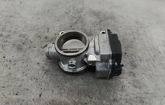 Renault Laguna II Throttle body valve 