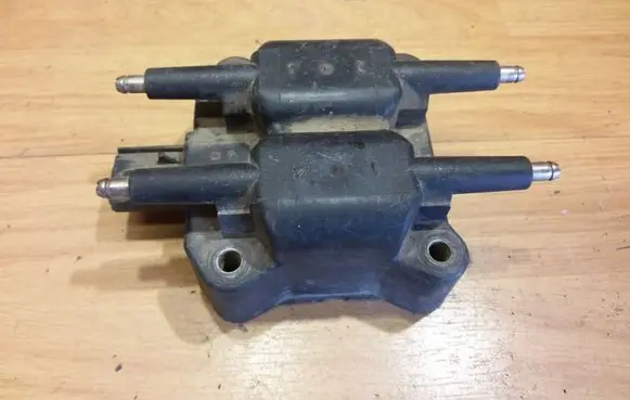 Chrysler Neon I High voltage ignition coil 05269670