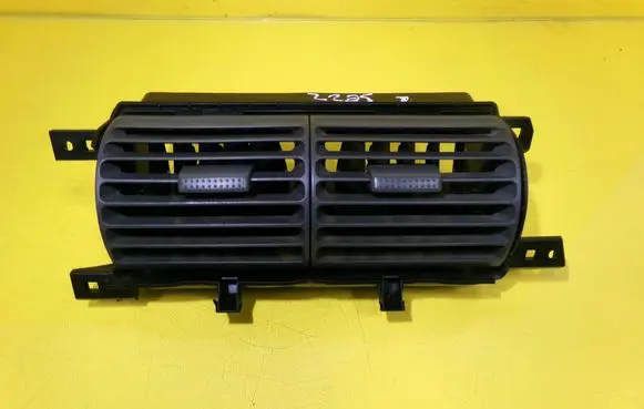 Honda Jazz Dash center air vent grill 77610SELPO21