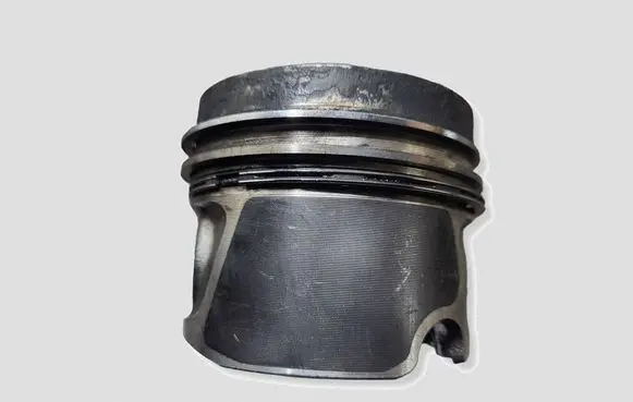 Volkswagen PASSAT CC Piston CBA