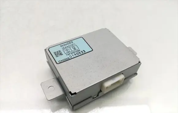 Mitsubishi Outlander Aerial antenna amplifier 8638A069 79F2057586