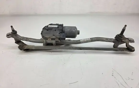 Front wiper linkage and motor