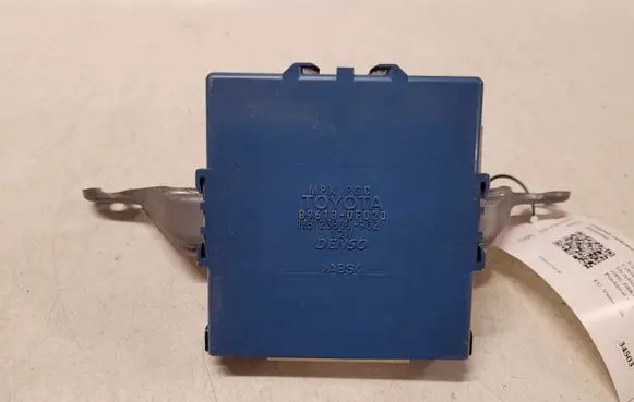 Toyota Corolla Verso AR10 Combustion control unit/module 896180F020 MB1238009021