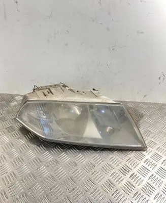 Skoda Octavia Mk2 (1Z) Headlight/headlamp 1Z1941016