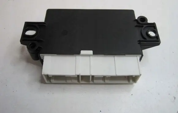 Peugeot Partner III Combustion control unit/module 9838793780