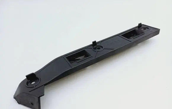 Volkswagen Golf IV Front bumper mounting bracket 1J0807183A