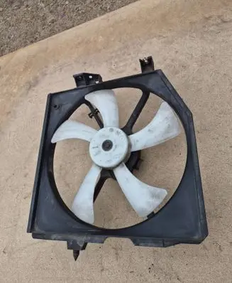 Mazda 323 Electric radiator cooling fan PPGF30 ZLOI861