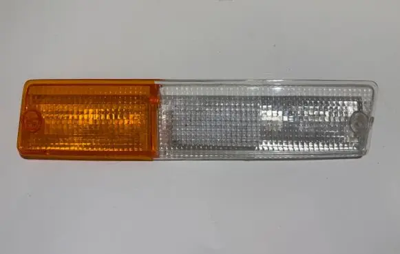 Nissan Bluebird Headlight lense 21023235