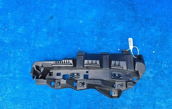 BMW iX Rear bumper mounting bracket 9878962