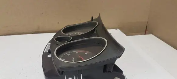 Opel Zafira B Speedometer (instrument cluster) 13216684 SW4405 3024902