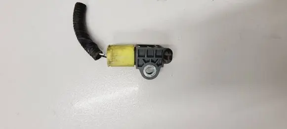 Nissan Pulsar Airbag deployment crash/impact sensor 15614 15614a