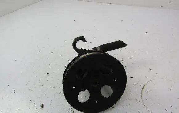 Opel Astra G Power steering pump 
