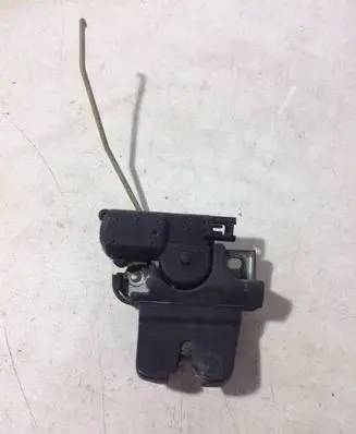 Lexus IS 200-300 Tailgate/trunk/boot lock/catch/latch