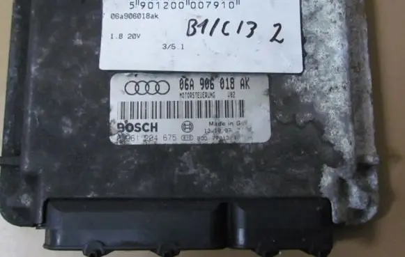 Audi A3 S3 8L Engine control unit/module 06A906018AK