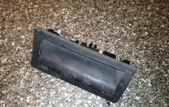 Audi A4 S4 B8 8K Tailgate opening switch 5N0827566T