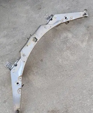 Jaguar XF X250 Top upper radiator support slam panel 8X2310884A01 X2310884