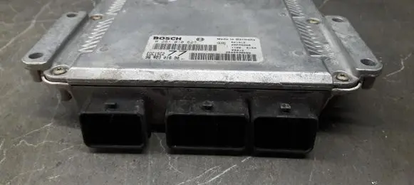 Peugeot 406 Engine control unit/module ECU 0281010627