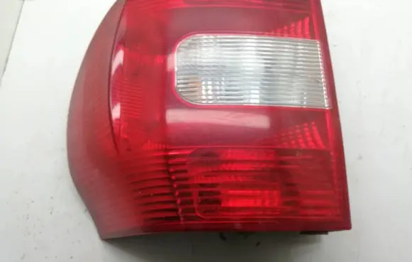 Skoda Yeti (5L) Rear/tail lights 5L0945096