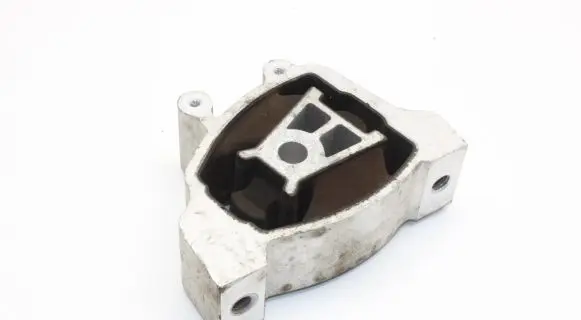Land Rover Range Rover Evoque L551 Engine mount bracket K8D26P082BA