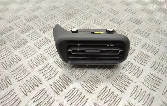Dashboard side air vent grill/cover trim