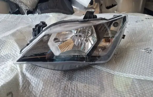 Seat Ibiza IV (6J,6P) Headlight/headlamp 90079379 046720